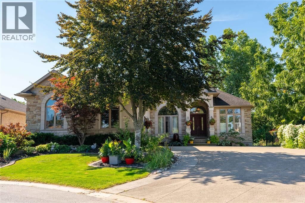 Property Photo: 2124 Yonge Street ON N0N 1C0