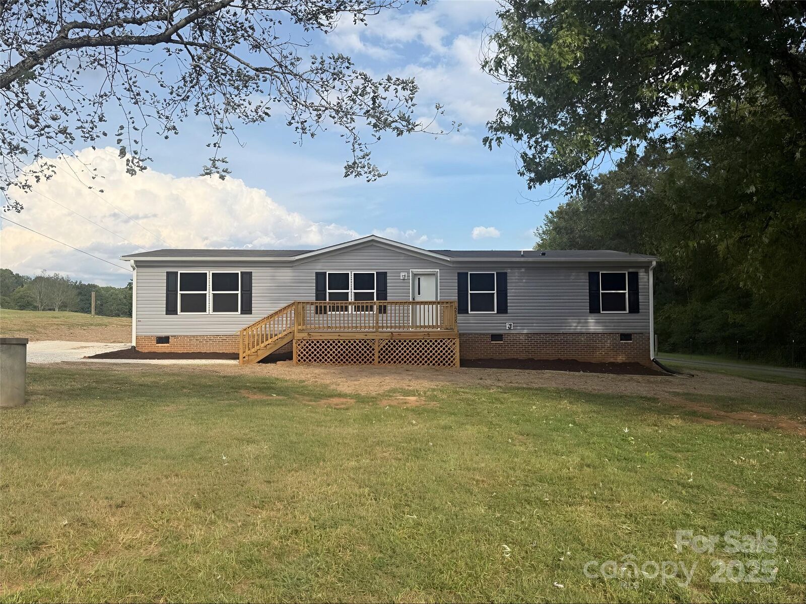 Property Photo:  2145 Ellis Road  NC 28152 