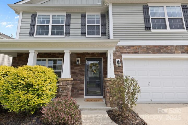 Property Photo: 12820 Settlers Trail Court NC 28278
