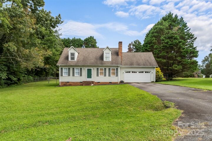 98 Harolds Court 38  Taylorsville NC 28681 photo