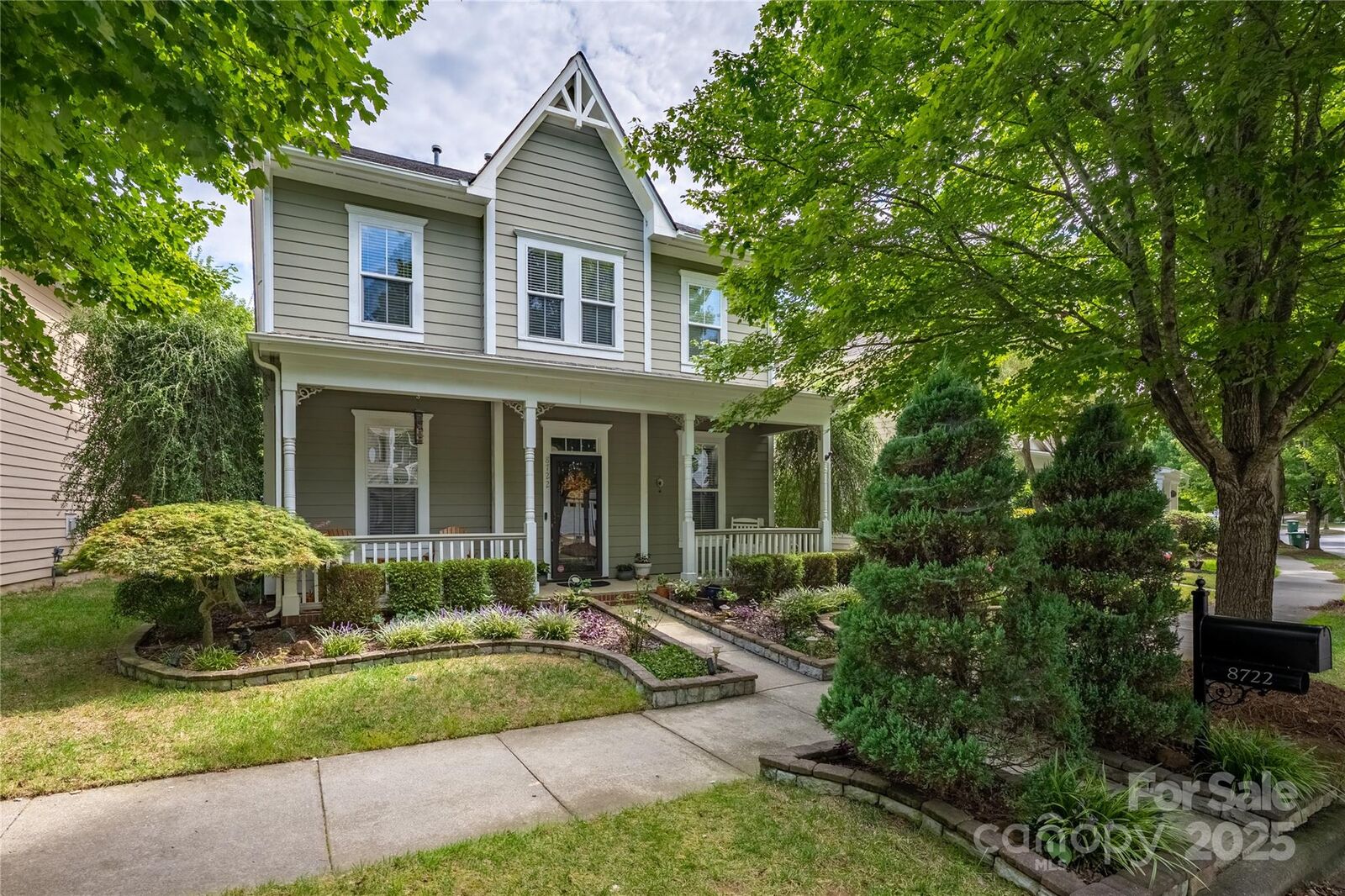 Property Photo: 8722 Westmoreland Lake Drive NC 28031