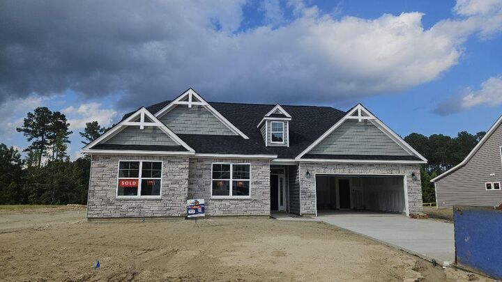 Property Photo: 225 Huguenot Trail SC 29450