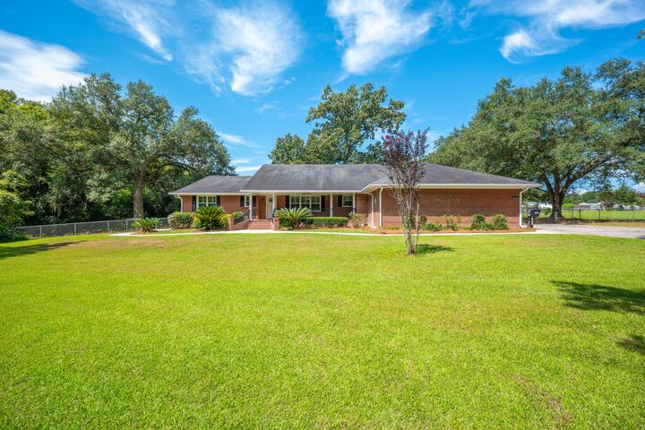 Property Photo:  1226 N Highway 52  SC 29461 