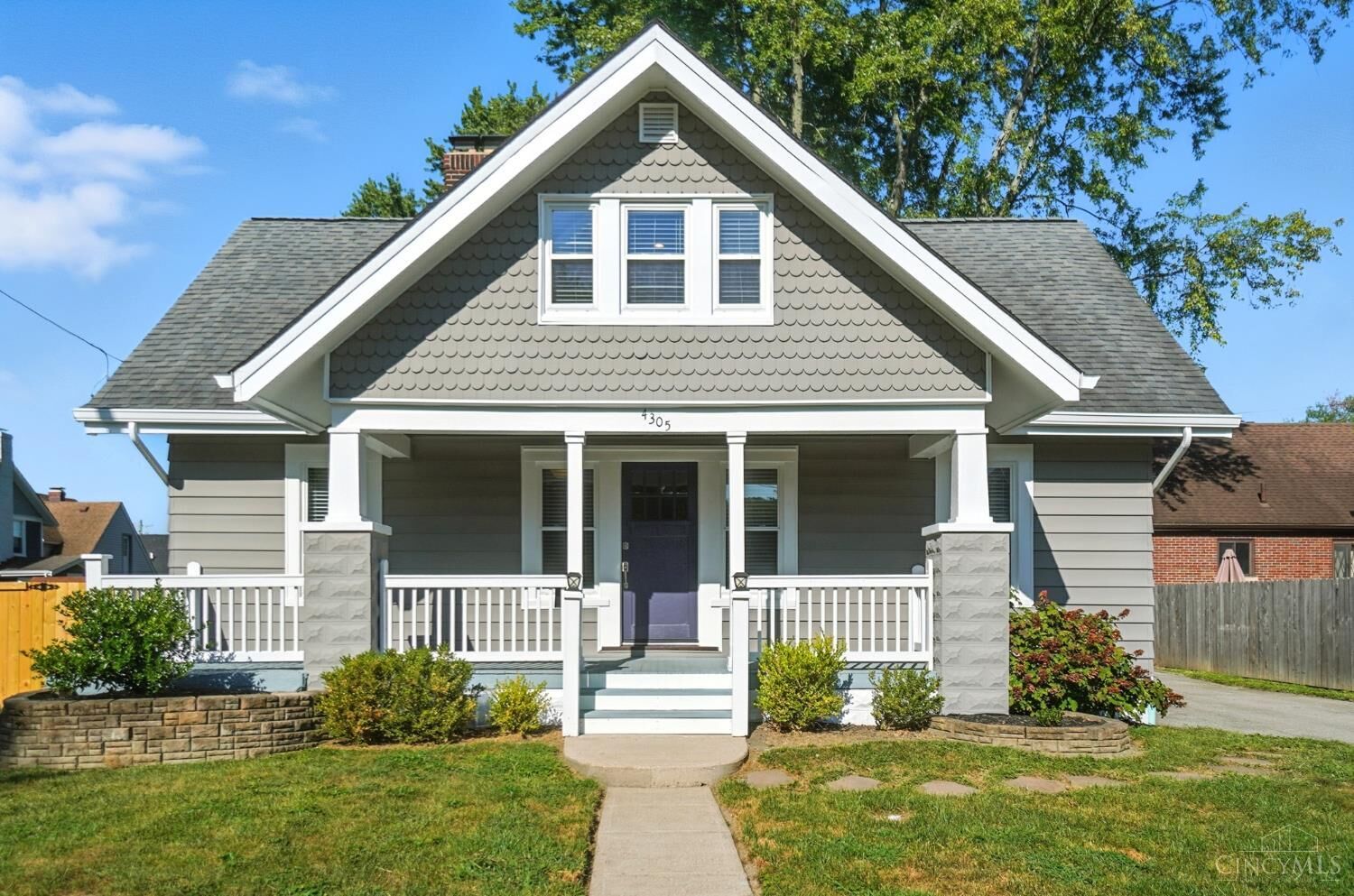 Property Photo: 4305 Kenmore Avenue OH 45227