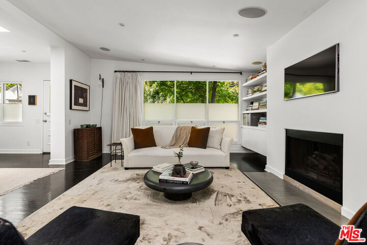 Property Photo:  9648 Yoakum Dr  CA 90210 