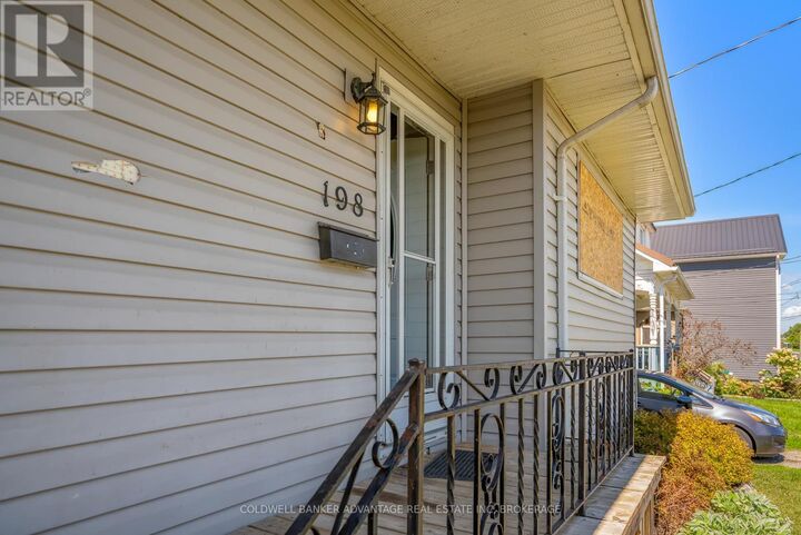 Property Photo:  198 Davis Street  ON L3K 1Z2 