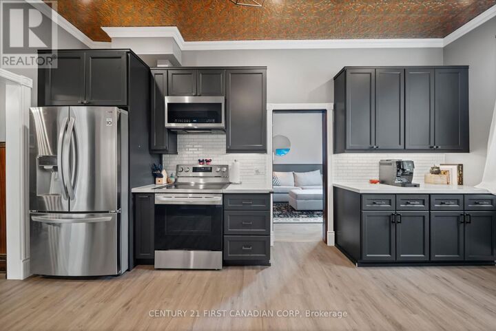 Property Photo: 217 Waterloo Street ON N6B 2N2