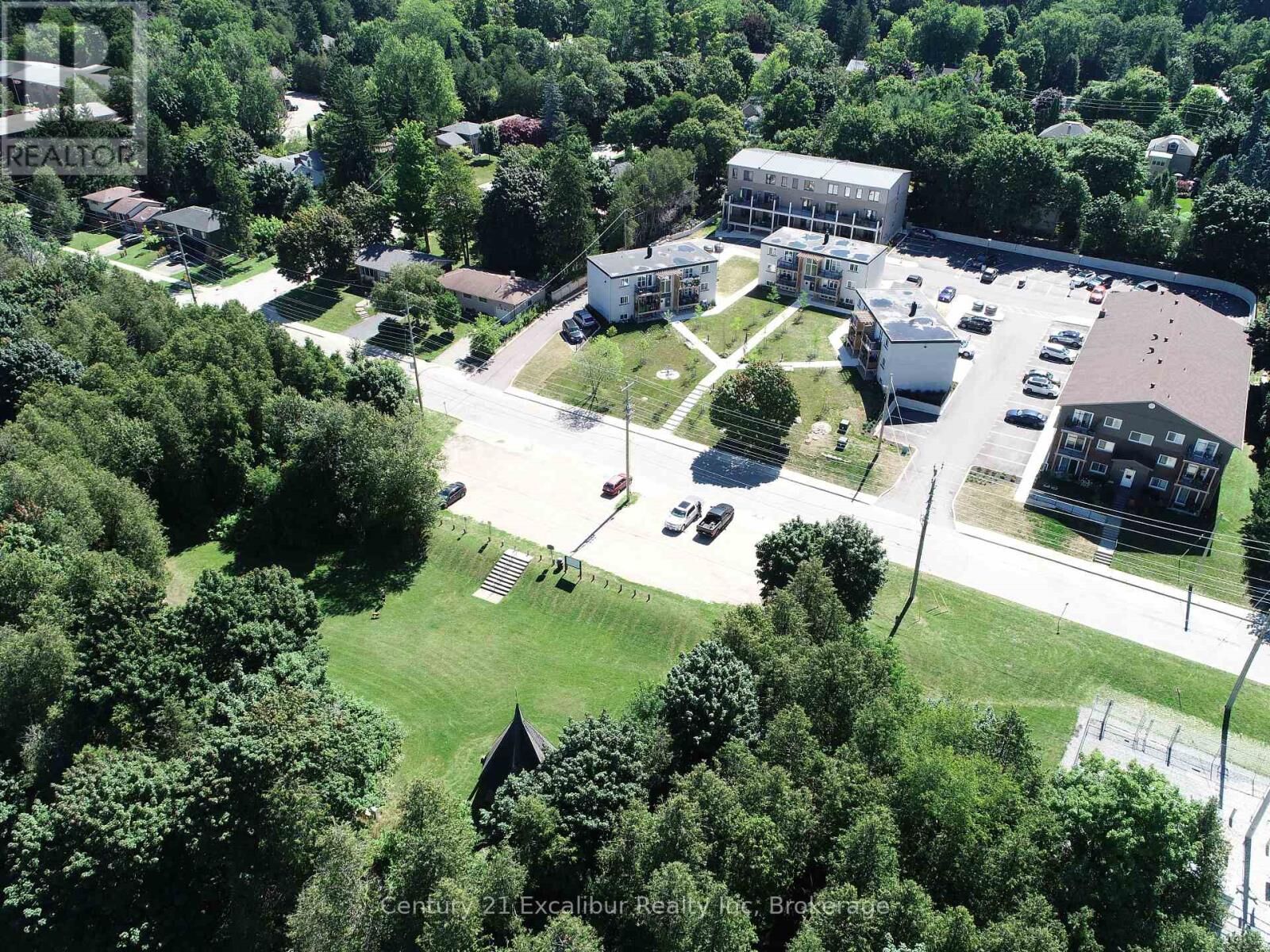 Photo de la propriété:  320 Queen Street East 5  ON N1M 1T4