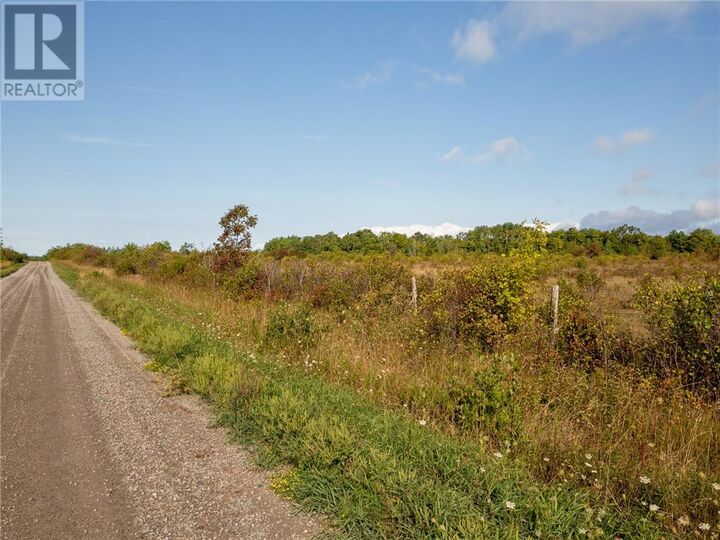 Property Photo:  Na Ten Mile Point Road S  ON P0P 1W0 