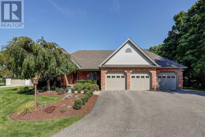 Photo de la propriété: 9430 Elviage Drive ON N6K 4N5