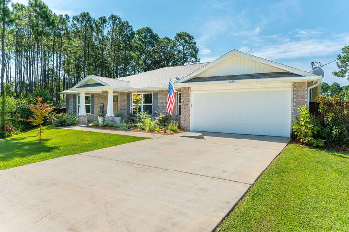 Property Photo: 6603 Angle Road FL 32566