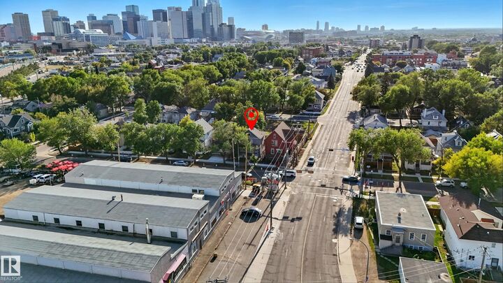 Property Photo: 10730 92 Street NW AB T5H 1V4