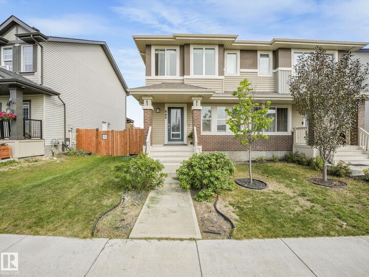 648 Lewis Greens Drive NW  Edmonton AB T5T 7G4 photo