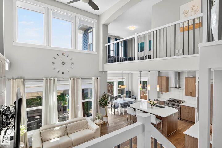 Property Photo: 5915 19 Avenue SW AB T6X 2A2