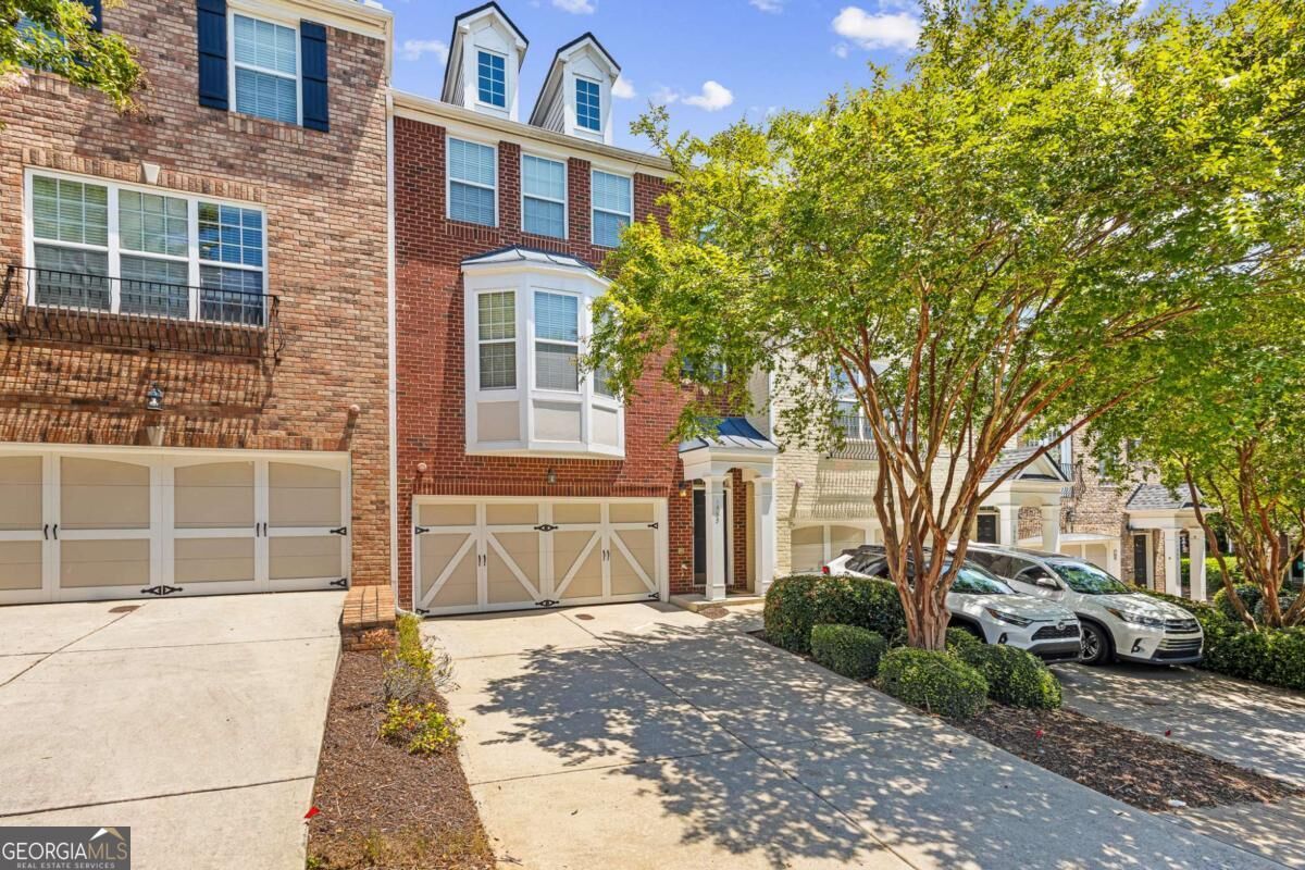 Property Photo: 1565 Oakdale Bluffs Drive SE GA 30126