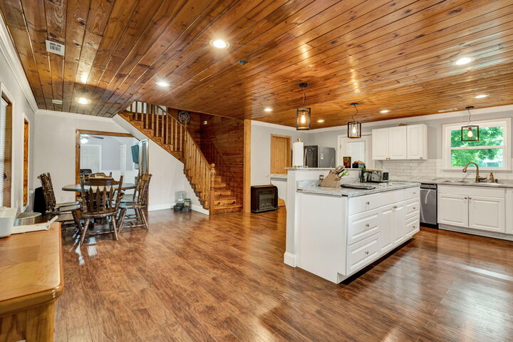 Property Photo:  281 Holden Road  TN 37321 