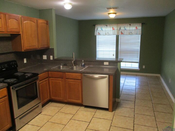 Property Photo: 1370 Cr 306 D TX 75654