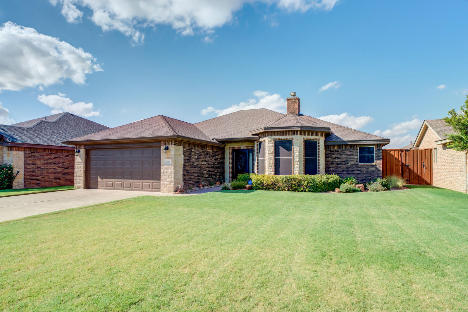 Property Photo:  310 N 5th Street  TX 79382 