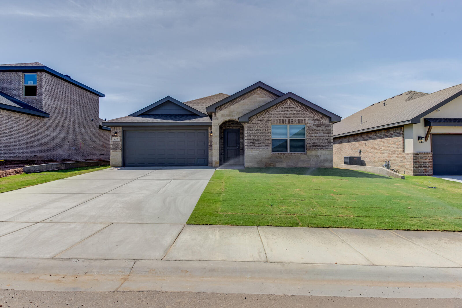 Property Photo: 613 E 13th Street TX 79382