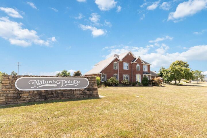 Property Photo:  400 Natures Pointe Drive  KY 42503 