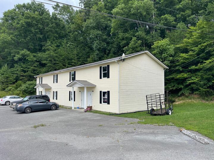 Property Photo:  90 Emily Drive  KY 40977 