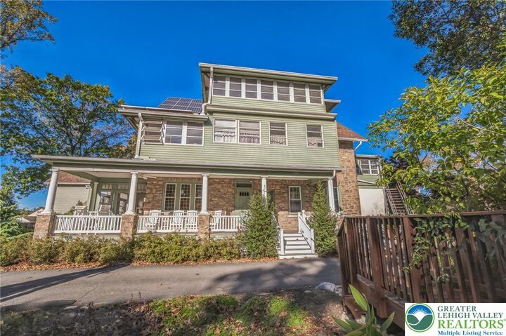 Property Photo: 313 Edgewood PA 19002