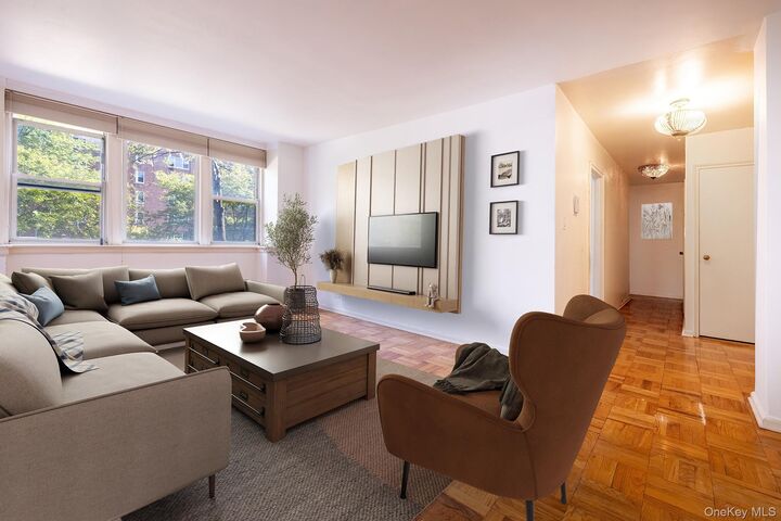 Property Photo:  80 Knolls Crescent 1B  NY 10463 
