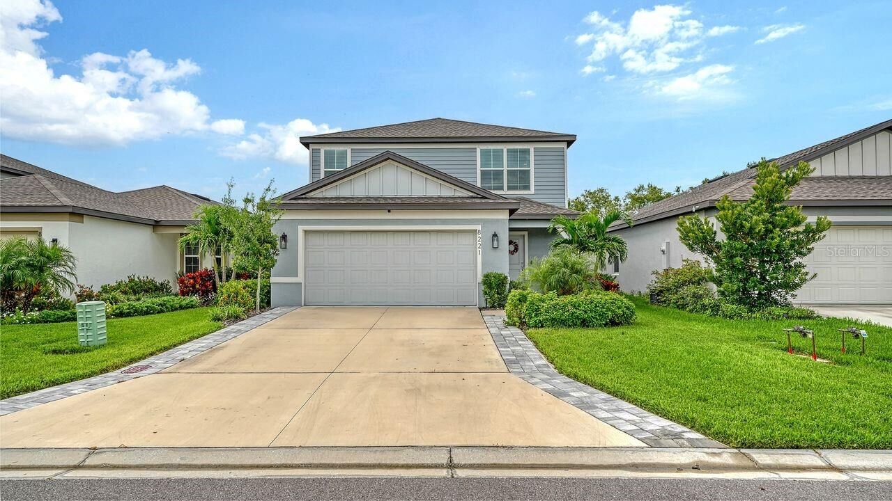 Property Photo: 8221 Reefbay Cove FL 34219