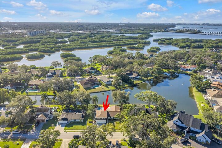 8950 Baywood Park Drive  Seminole FL 33777 photo
