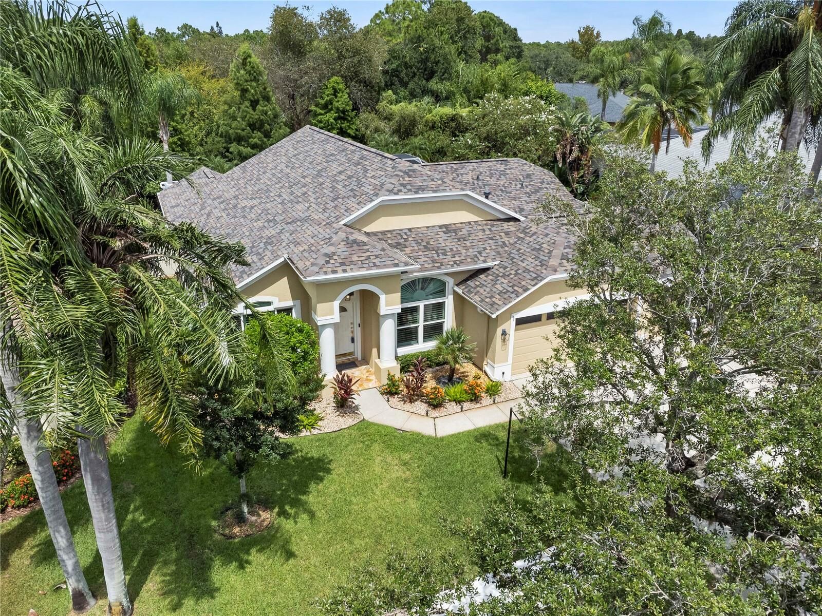 Property Photo: 9905 Woodbay Dr Drive FL 33626