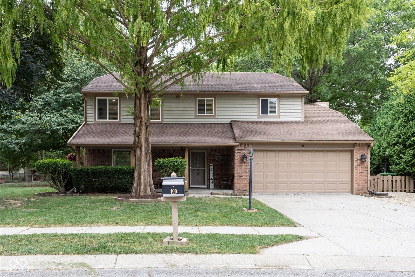 Property Photo:  190 Briarwood Court  IN 46112 