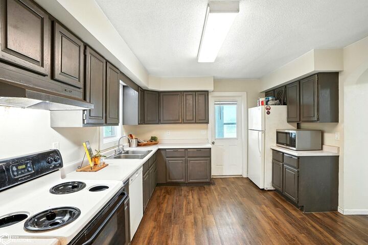 Property Photo: 5440 Lower West Branch Drive IA 52358