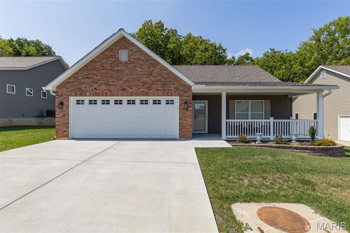 430 Butterfield Drive  Farmington MO 63640 photo