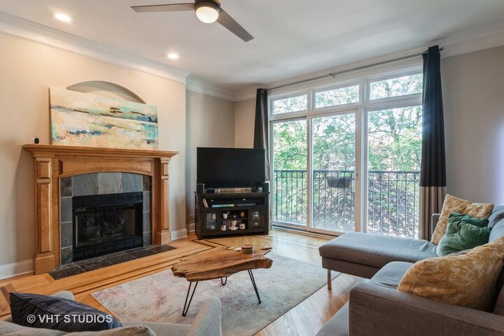Property Photo:  4933 N Winthrop Avenue 2S  IL 60640 