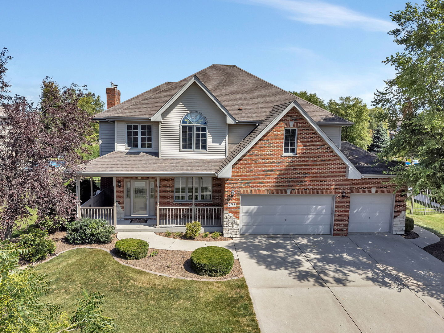 Property Photo: 2788 Meadow Path IL 60451