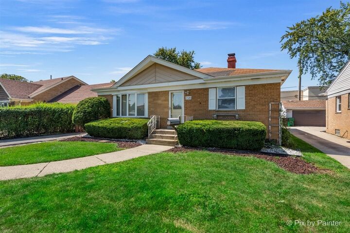 Property Photo: 2130 Mandel Avenue IL 60154