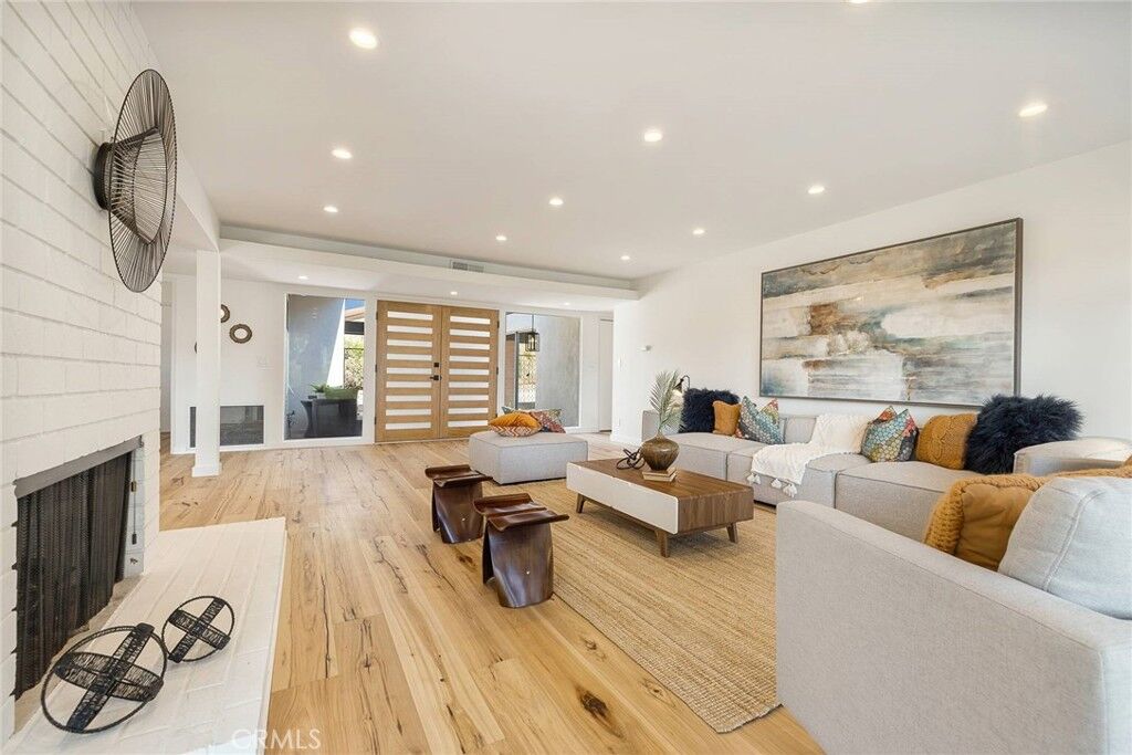 Property Photo:  4747 El Caballero Drive  CA 91356 