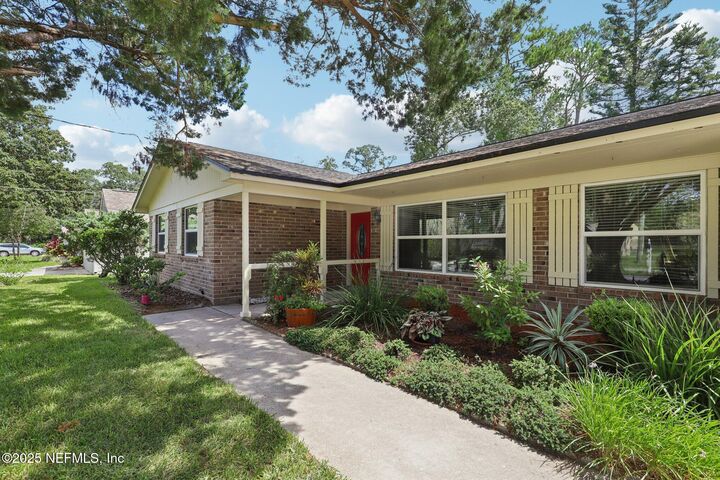 Property Photo:  12221 Governors Drive W  FL 32223