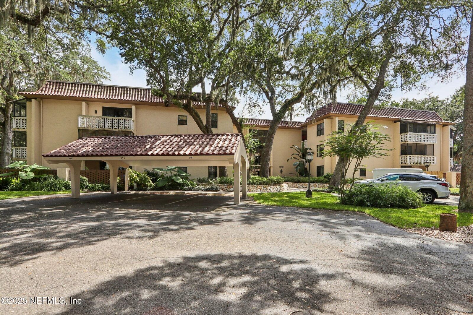 Property Photo:  1810 Sevilla Boulevard W 307  FL 32233 