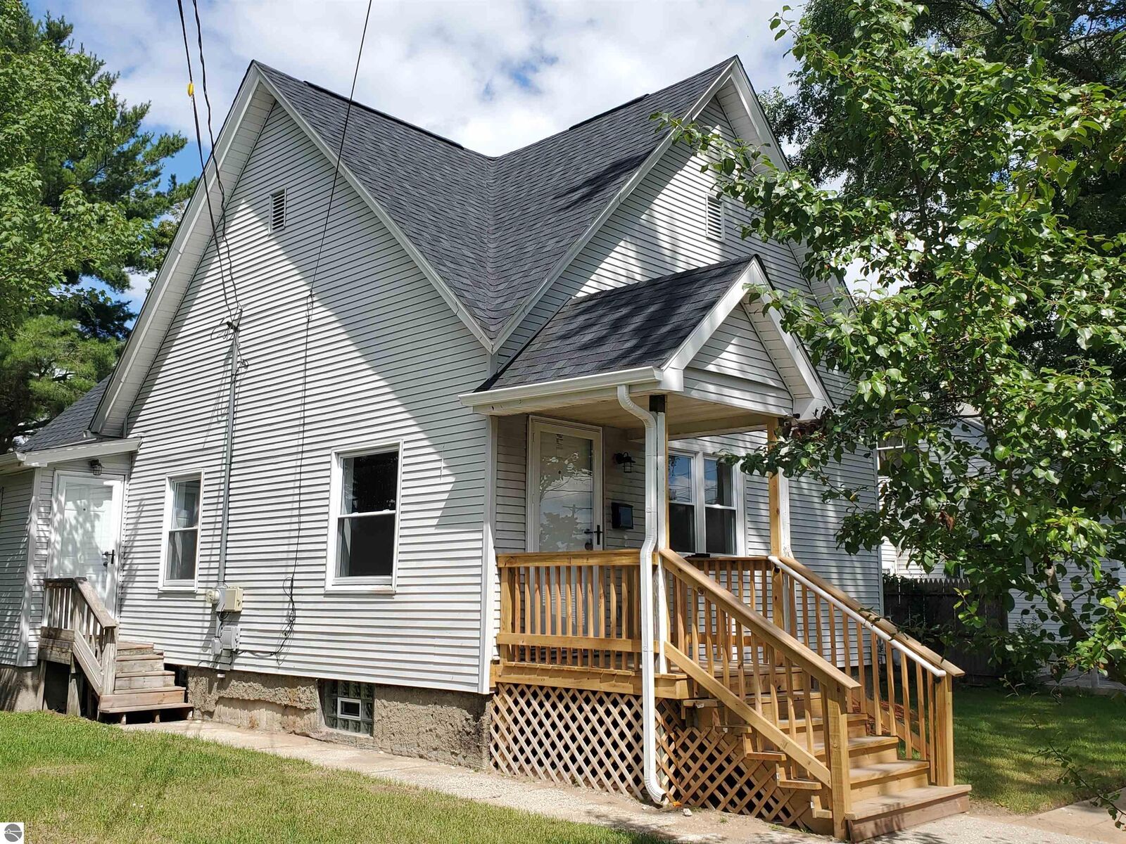 Property Photo: 514 Aldrich Street MI 49601