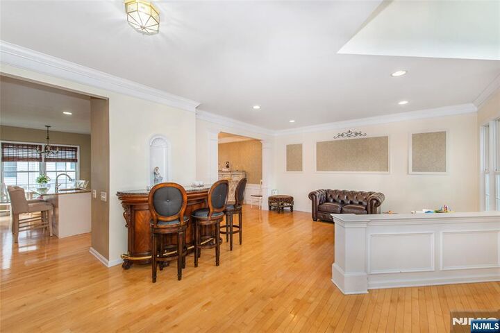 Property Photo:  6 Congressional Lane  NJ 07512 