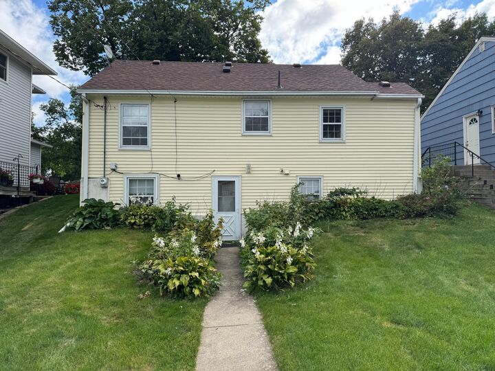 Property Photo:  1829 Fulham Street  MN 55113 
