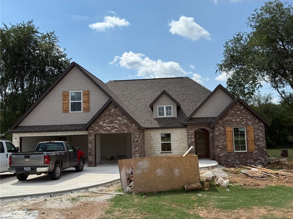 Property Photo: 4515 W Mount Comfort Road AR 72704