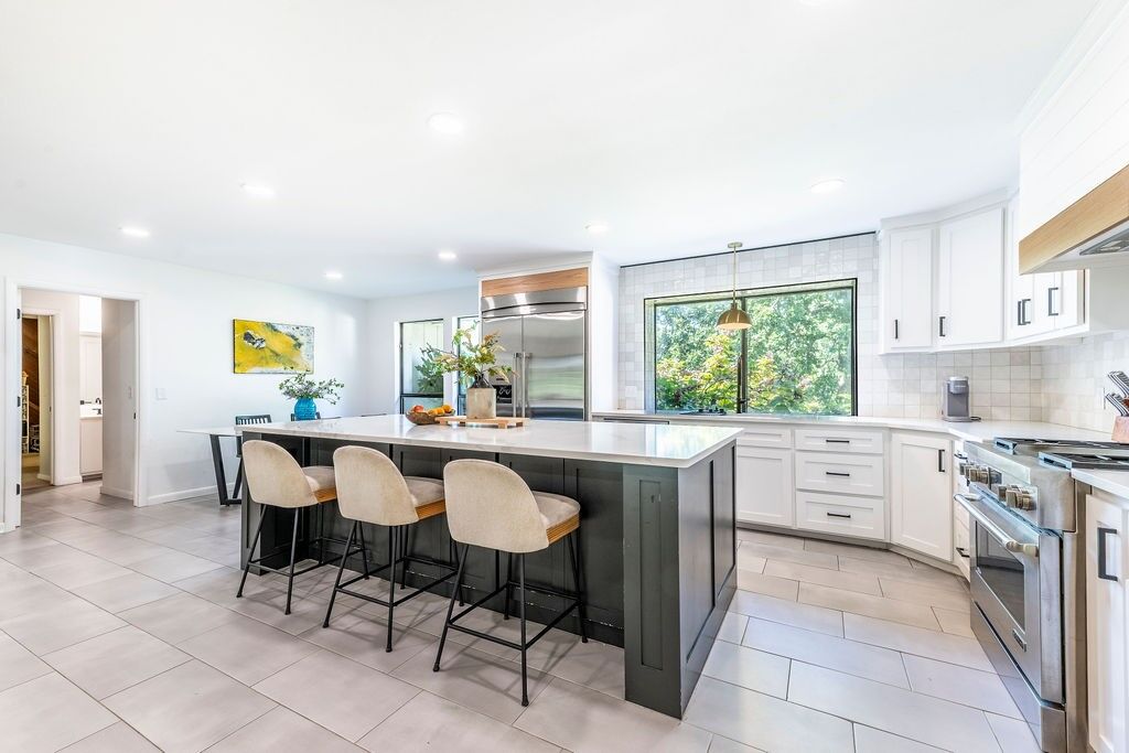 Property Photo: 1500 N Canterbury Road AR 72701