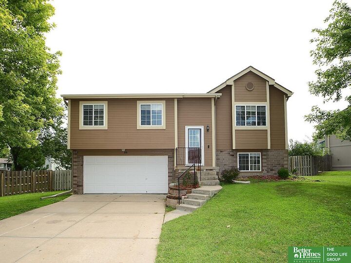 1210 Devon Drive  Papillion NE 68046 photo