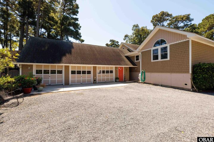 Property Photo: 5201 Barlow Lane NC 27949