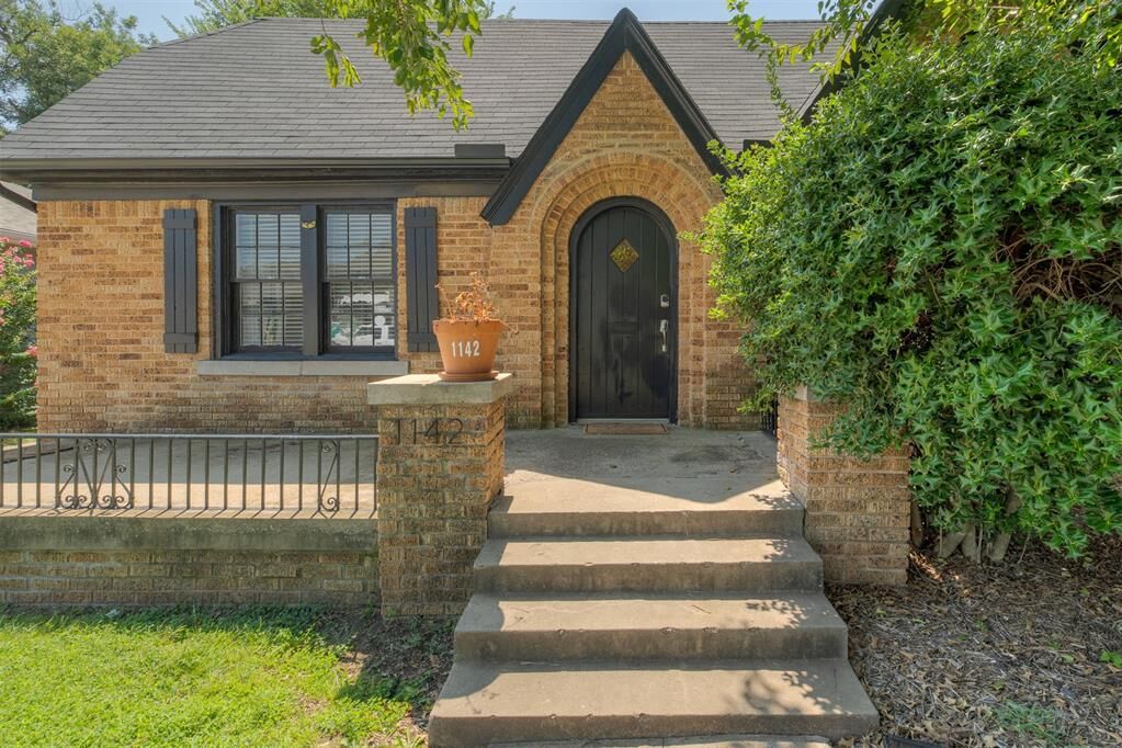 Property Photo: 1142 NW 42nd Street OK 73118