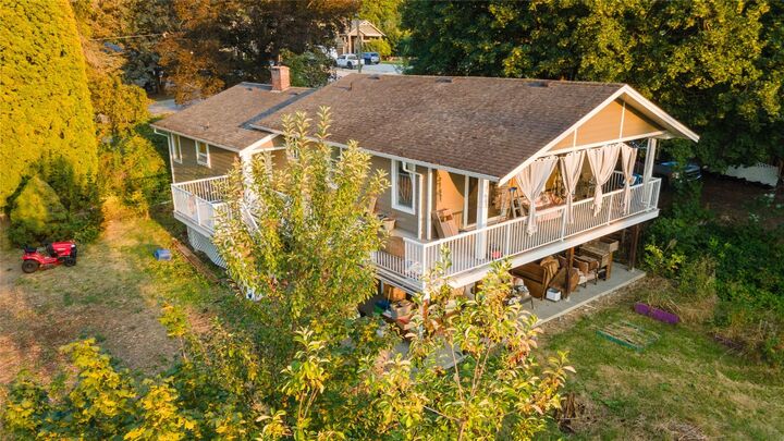 Property Photo: 1121 Shuswap Street SW BC V1E 1J3