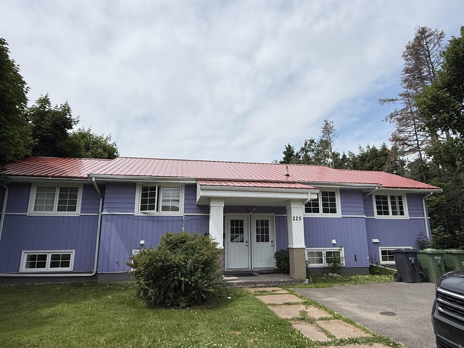 Photo de la propriété: 225 North River Road PE C1A 2N6