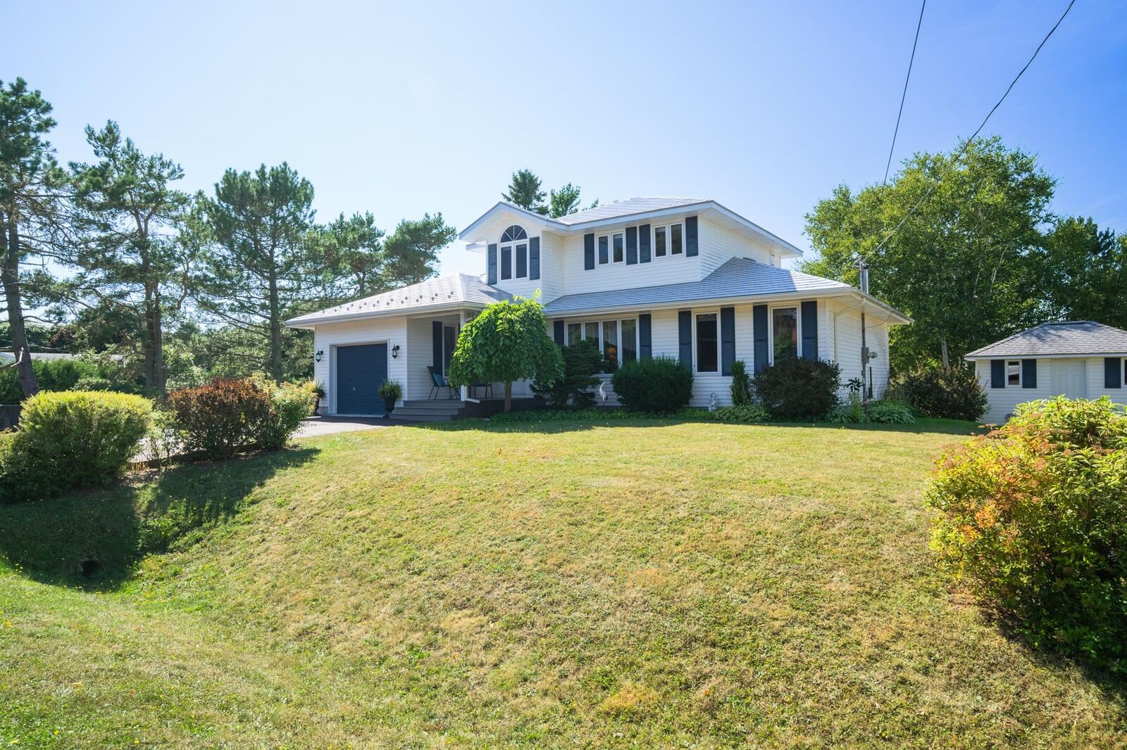 Property Photo:  60 Crescent Drive  PE C1N 4C1 